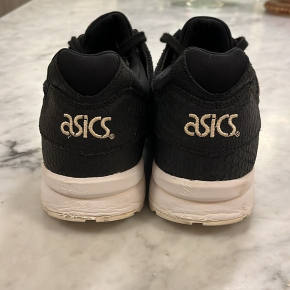 Asics Gel-Lyte V Women’s 9.5 Black - Picture 2 of 7